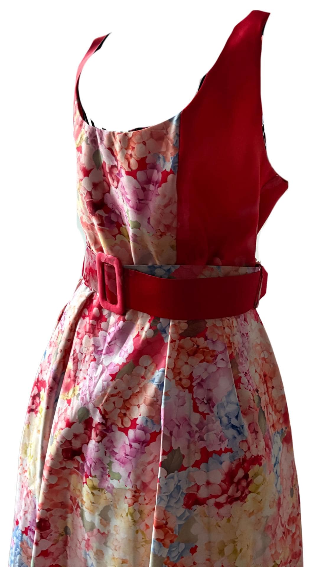 Elegant Bloom Maxi Dress – With Belt & Pocket | One Size | Black or Red