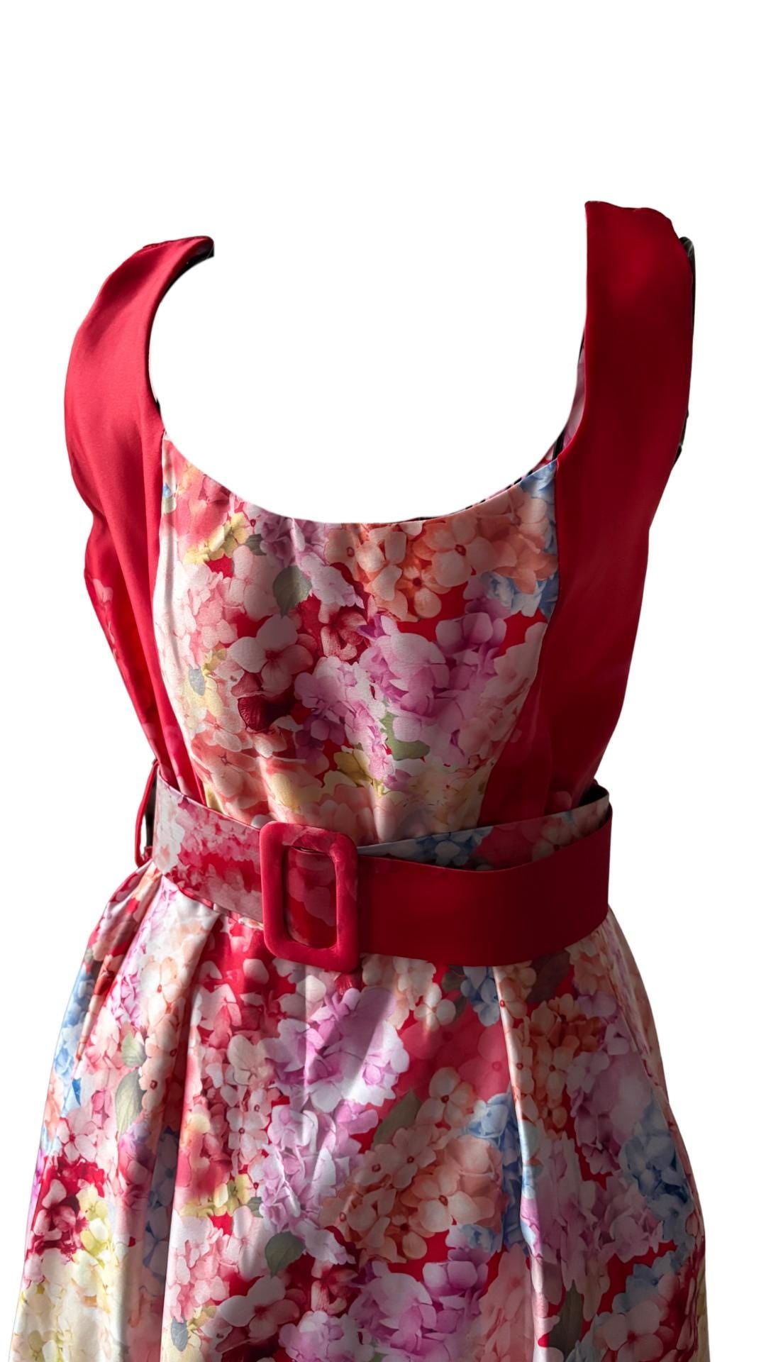 Elegant Bloom Maxi Dress – With Belt & Pocket | One Size | Black or Red