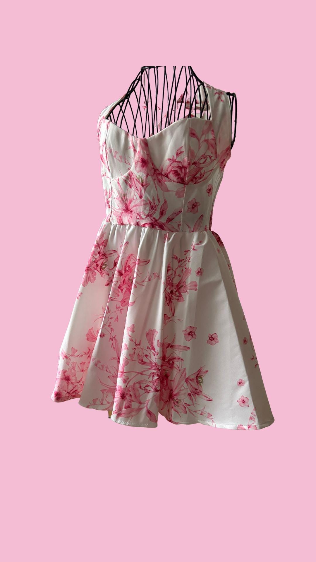 Floral Halter Dress: Sleeveless Summer Sundress - Fits Up to EU 42