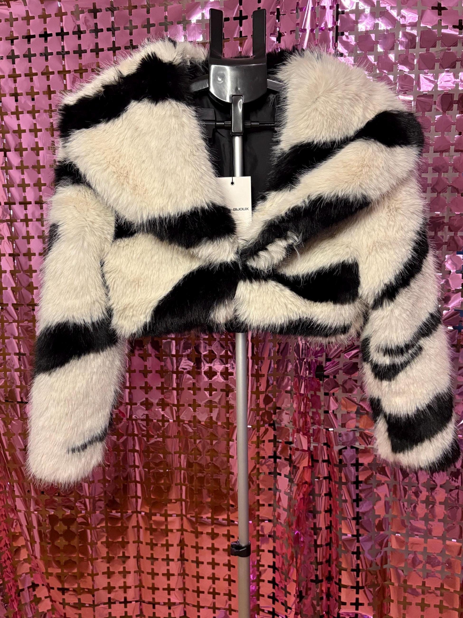 Fake Fur Cropped Blazer Zebra Printed