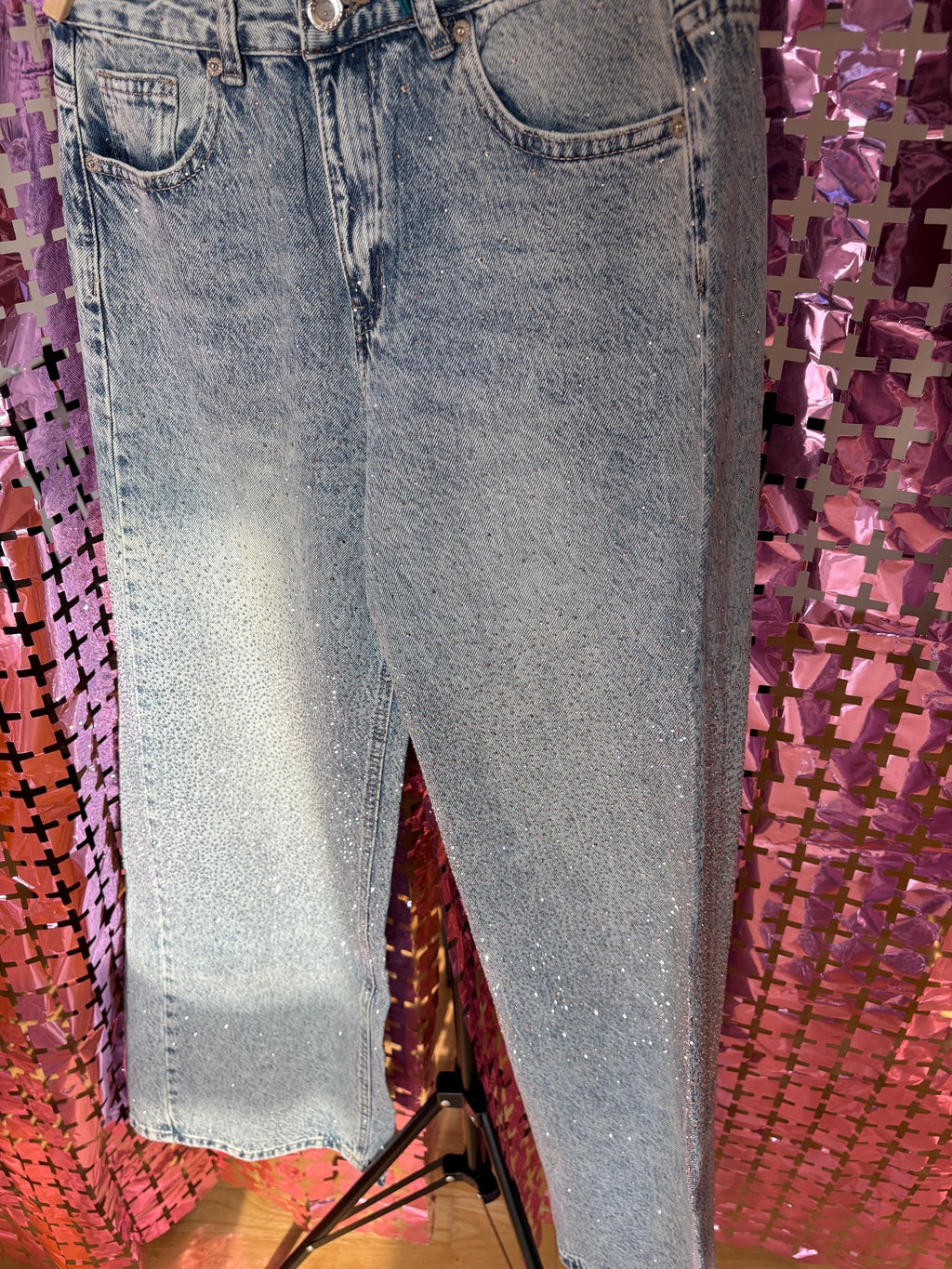 Light Blue Wide-Leg Denim with Strass – Sparkling Mid-Waist Jeans for a Statement Look
