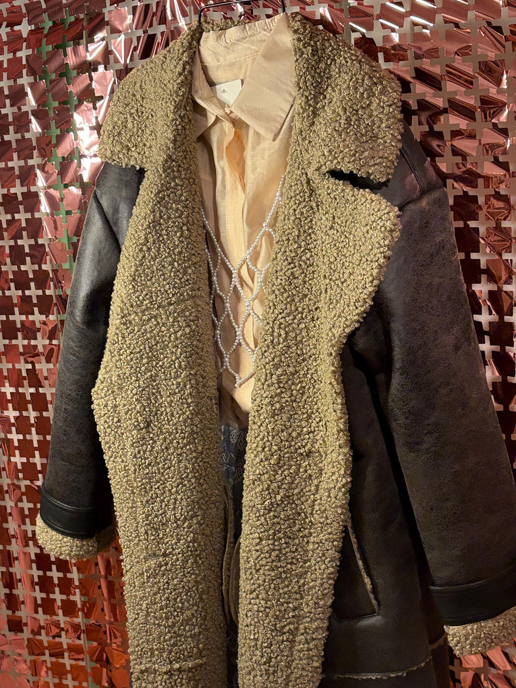 Wintercoat with soft teddy garnment made in Italy