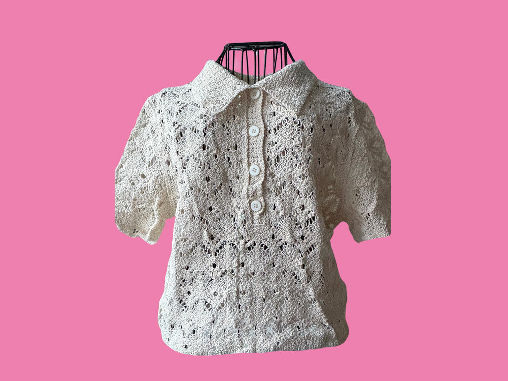 Romantic Crochet-Style Summer Shirt – One Size (EU 40 Max) | White or Cream