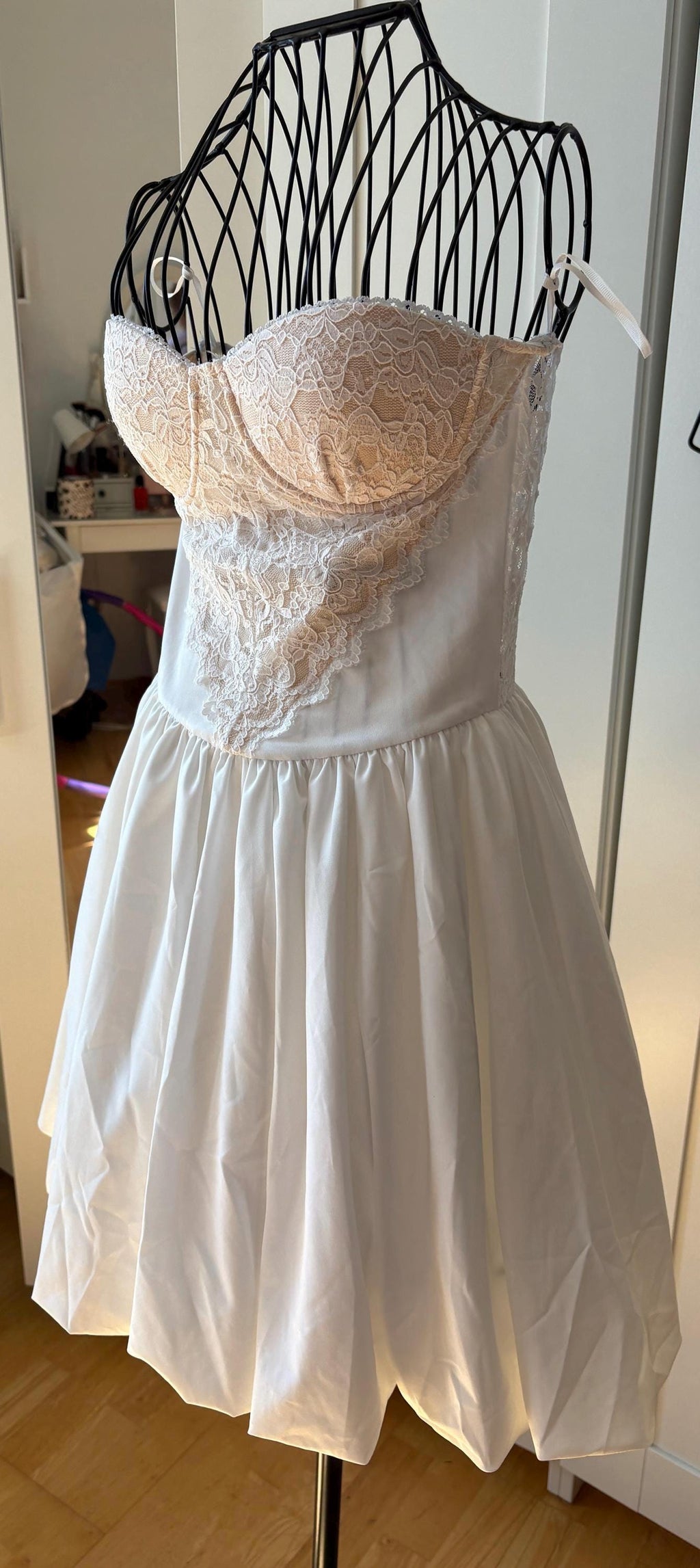 Romantic Lace Corset Dress: Pink or White Party Dress