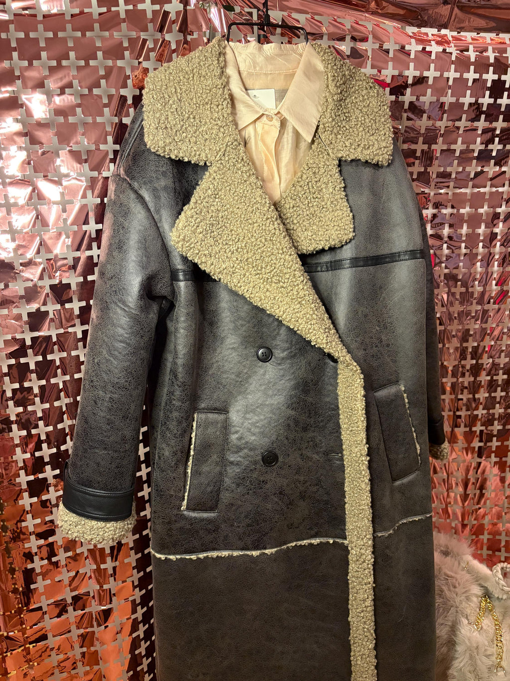 Wintercoat with soft teddy garnment made in Italy