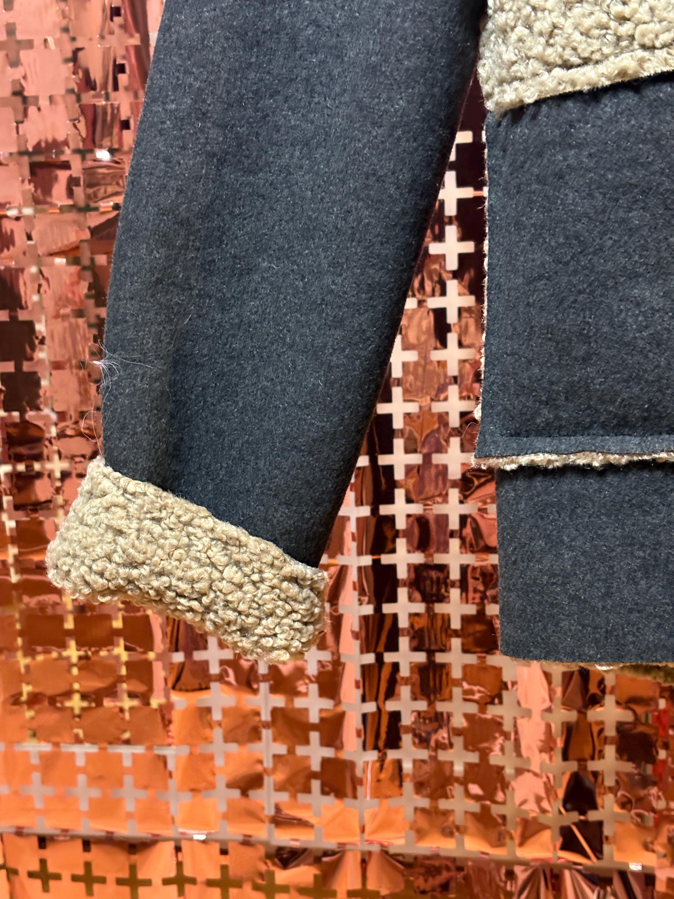 Wintercoat with soft teddy garnment made in Italy